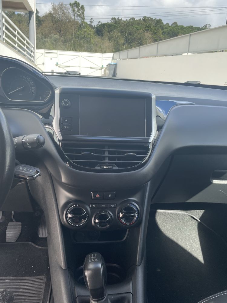 Peugeot 208  1.6 BlueHdi Active 5 doors