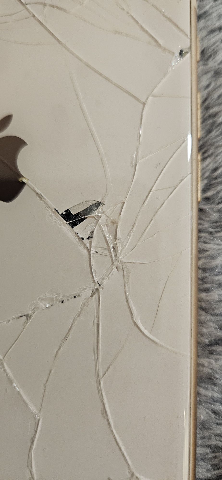 iPhone 8 plus, sprawny, zbite plecki,