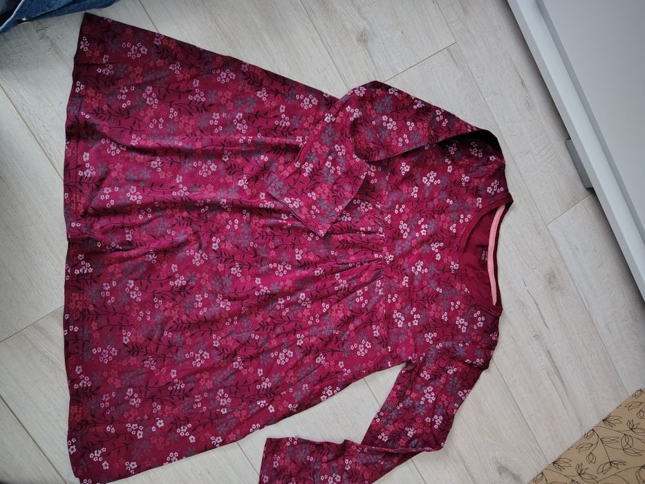 Dziewczęca sukienka Kik r. 134/140