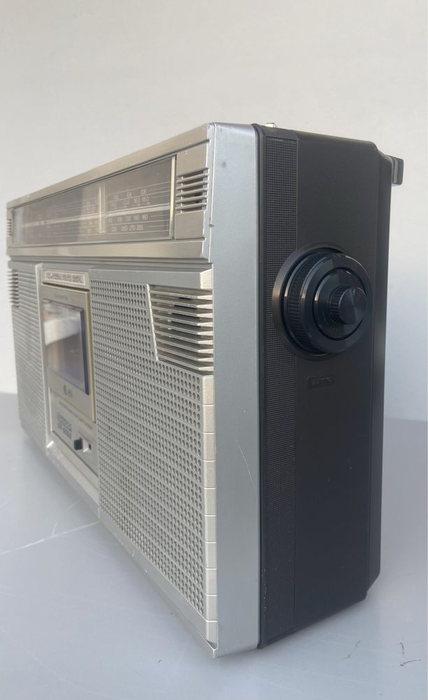 Sharp GF-6060H Stereo Radio - Tape Recorder