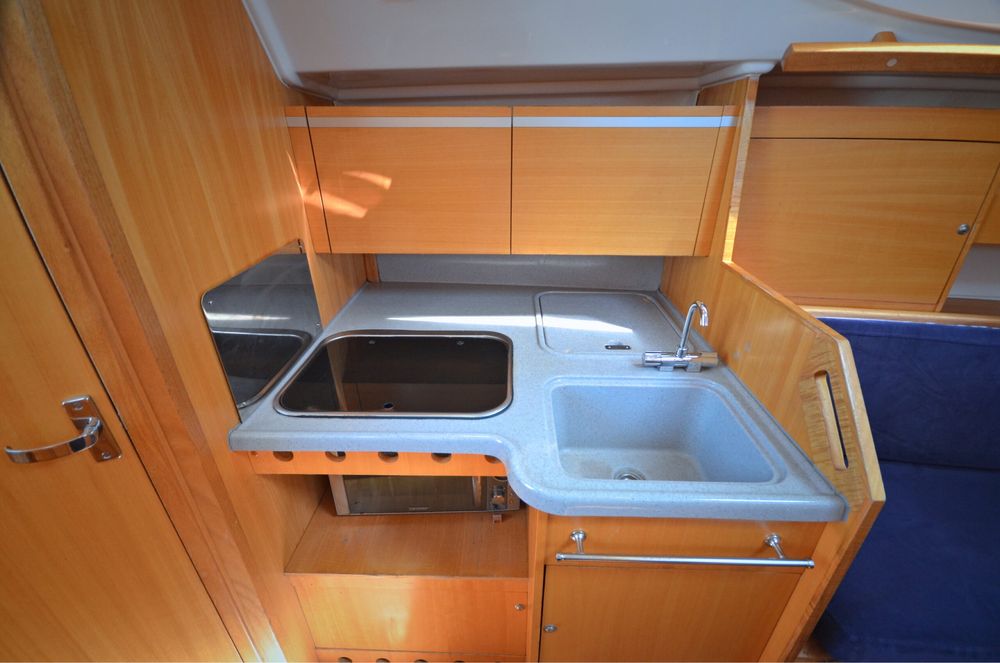 Maxus 33.1 RS czarter, wynajem jachtu Mazury - Wilkasy k. Giżycka