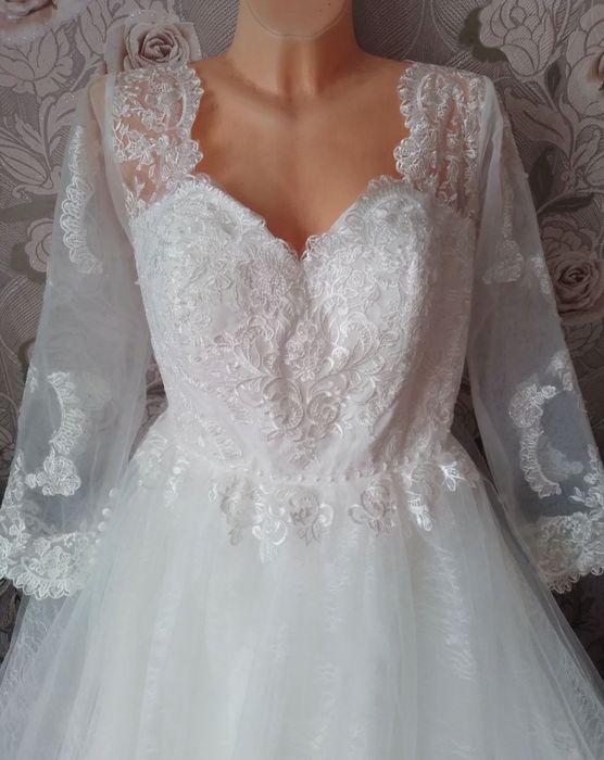 Нове весільне плаття 50-52 розміру