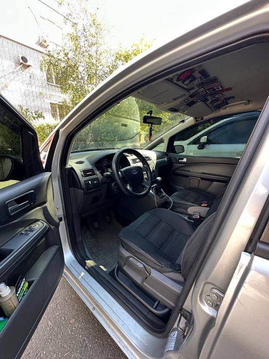 Продам Ford C-MAX 1.8 газ/бен в хорошем состоянии