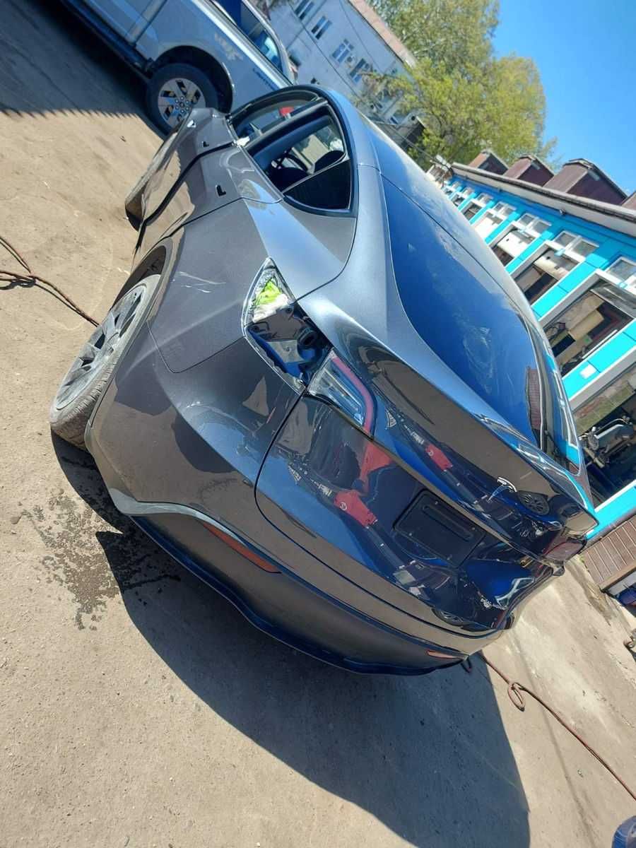Разборка Tesla Y 2022-2024 Разбор