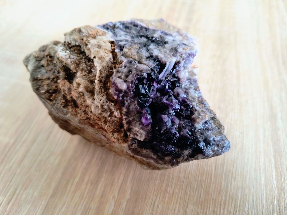 Kamień szlachetny, Ametyst.