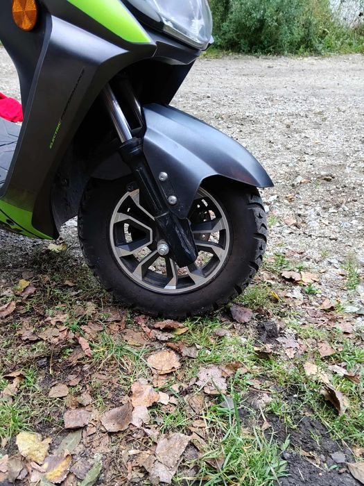 Motorower elektryczny