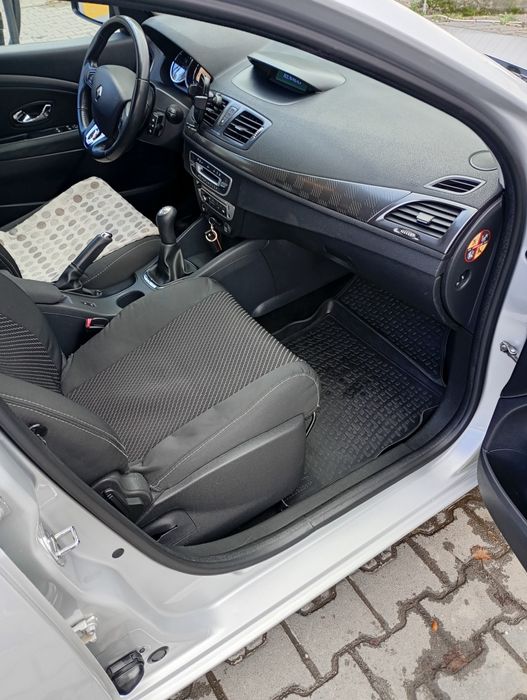 Продам Меган 2013