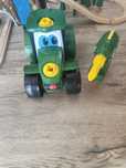 Traktor John Deere toys