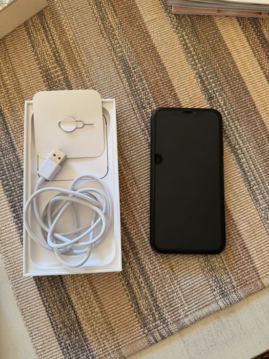 Iphone 11 em preto