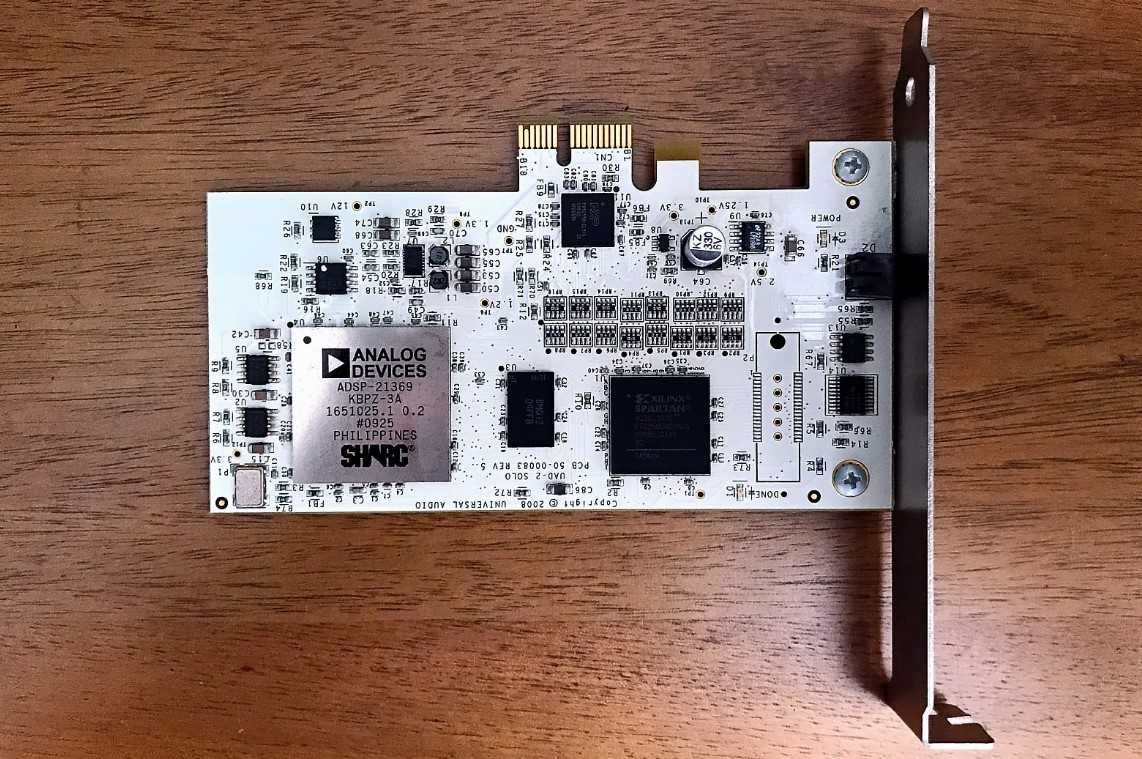 Universal Audio UAD 2 Solo PCIe Card  + PLUGINS COMPRADOS