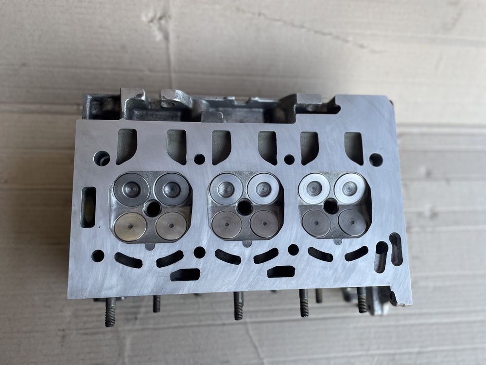 Головка блока цилиндров ГБЦ Шкода Фабия, VW Polo, Seat Ibiza 1.2 12V