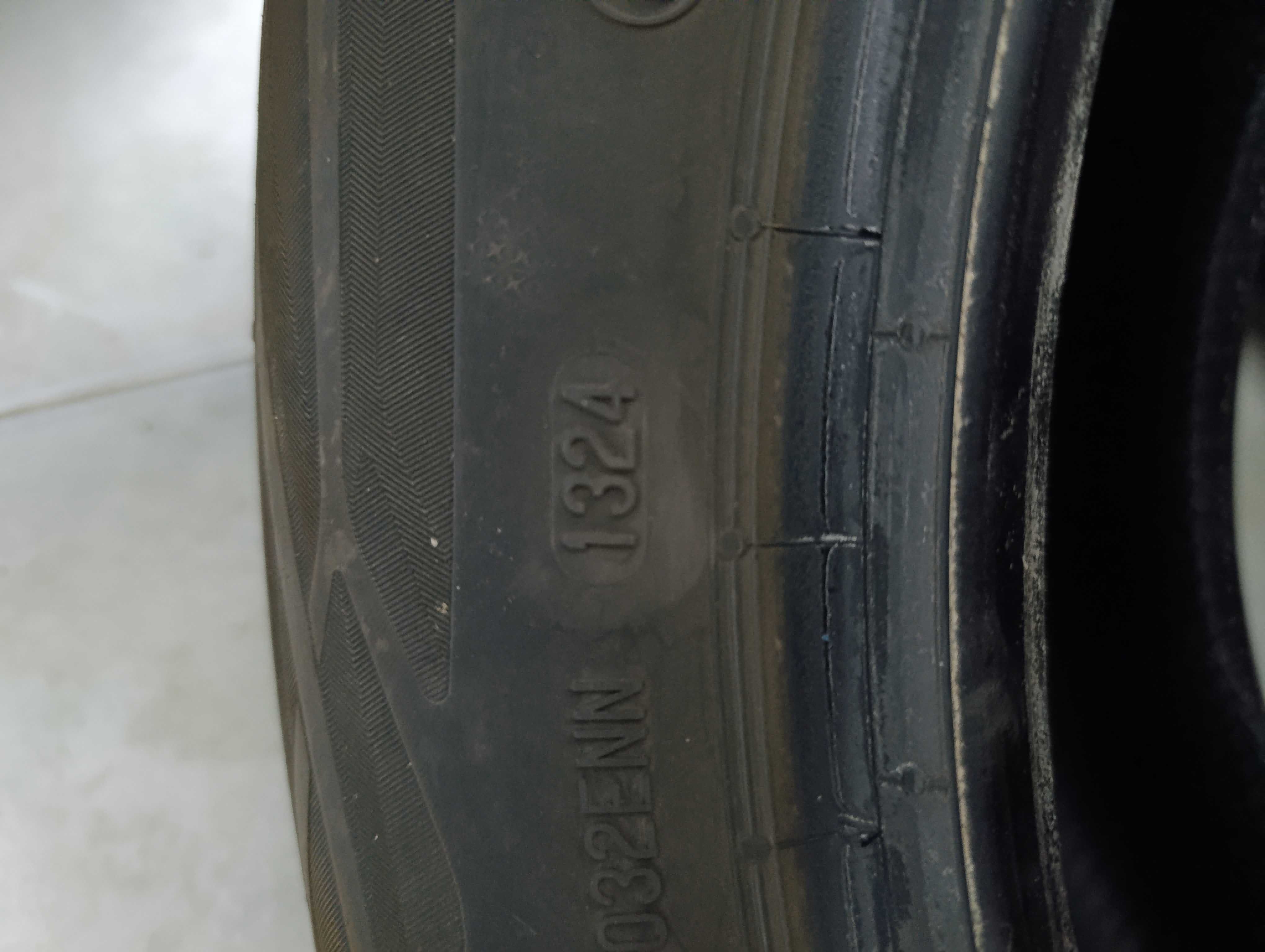 Vendo pneus Continental