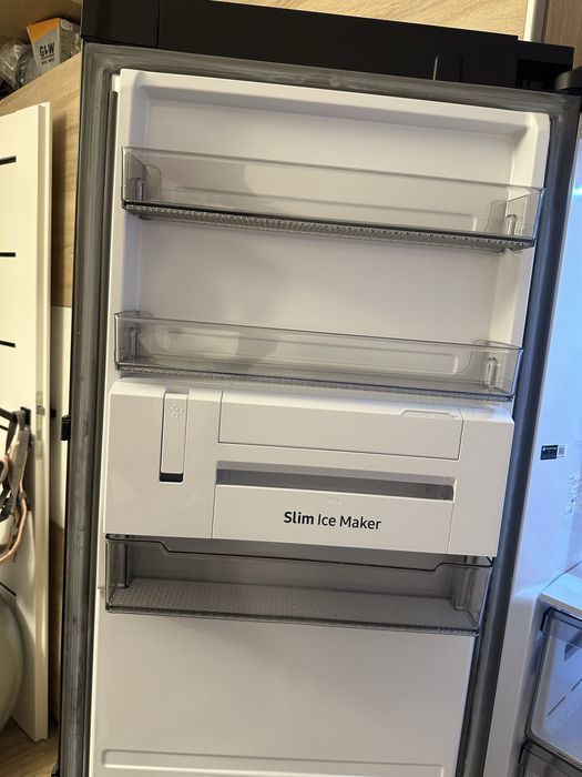 Zamrażarka SAMSUNG AI rz32c7cbeb1 ef