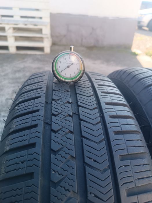 185/60R15 dwie opony całoroczne Vredestein 2020r