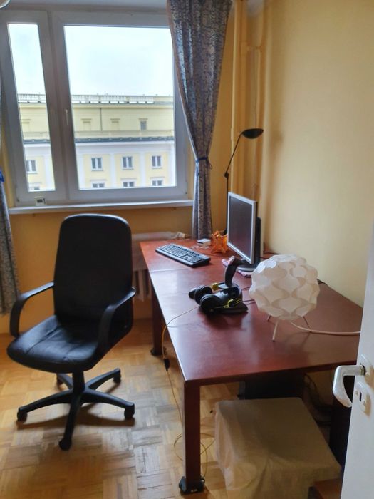 Wynajmę pokój 11 m2 w mieszkaniu 70 m2 3 pokojowym bez właściciela.