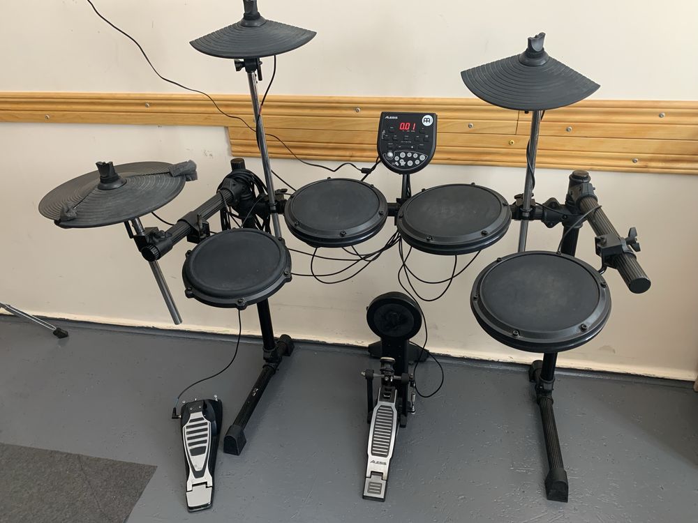 Електро барабани Alesis, оренда