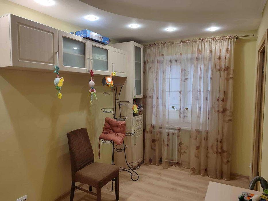 Оренда 3к кв-ри з ремонтом,м.Почайна–15 хв.пішки,Куренівський парк