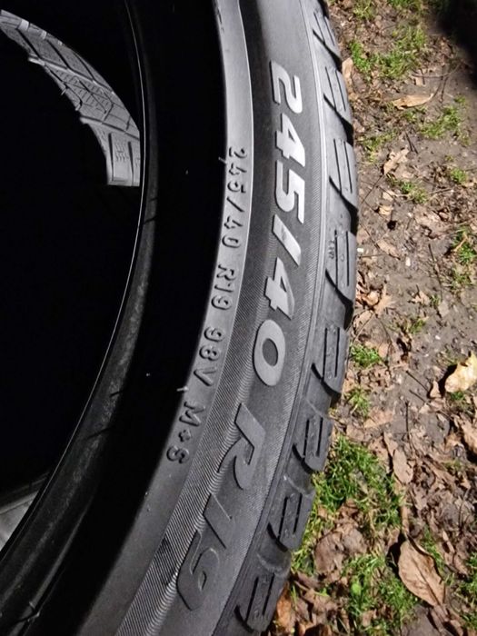 245/40/19 PIRELLI SOTTO 3, kpl. 4szt.  RSC-BMW-MOE, z 18r. 5,5mm, fv