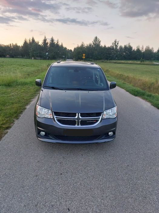Dodge Grand Caravan Chrysler Voyager nowy model 2021