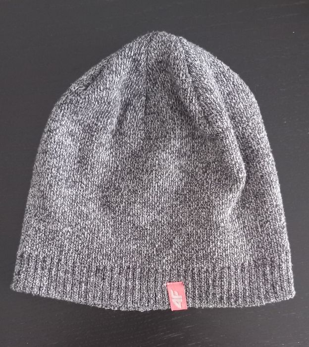 Czapka damska L/XL 4F