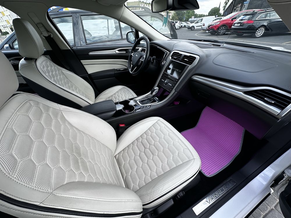 Ford Mondeo Vignale Sedan 2.0 TDCi 4x4