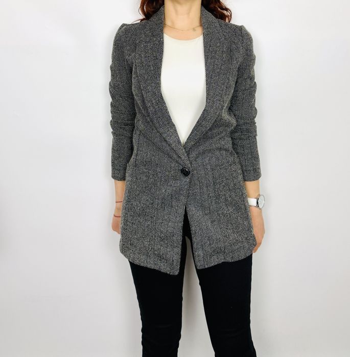 Szary żakiet w jodełkę z jednym guzikiem XS 34 H&M