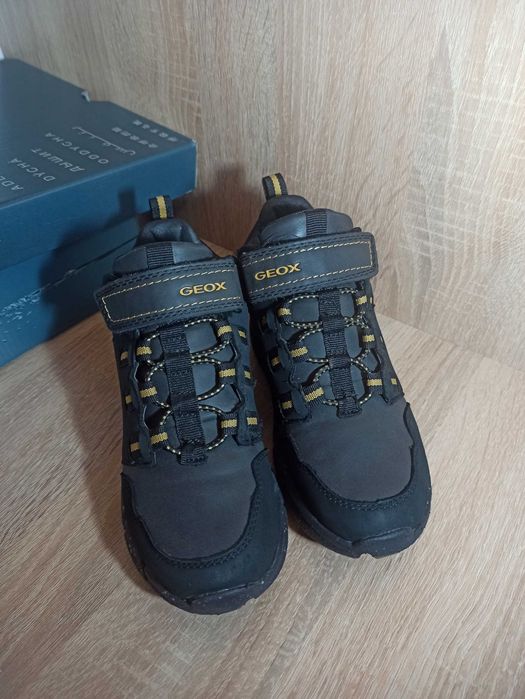 31 розмір Дитячі утеплені демісезонні шкіряні черевики Geox Flexyper