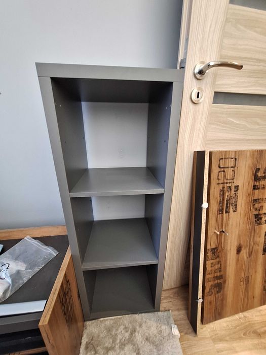 Regał szary (podobny do ikea)