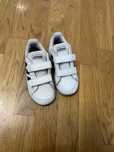 Buty chłopięce adidas 23