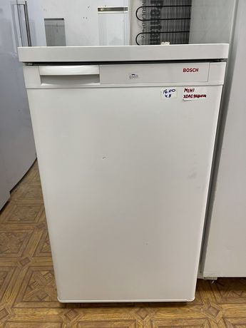 Мини холодильник Bosch d54a7n низкий 84см