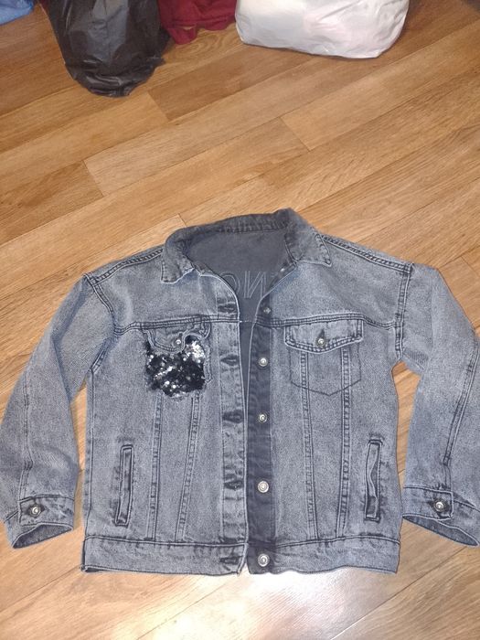 Джинсовая куртка
