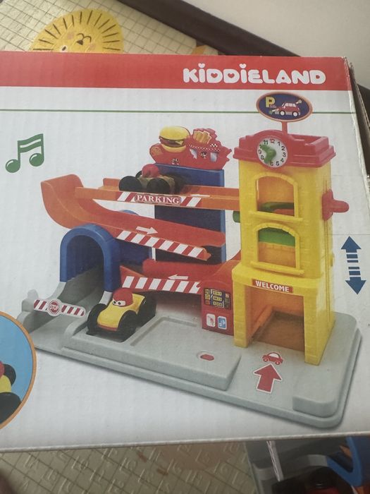 іграшковий паркінг Kiddieland
