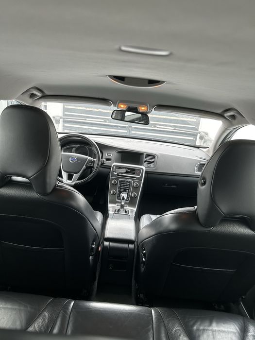 V60 D6 AWD Hibrido plug-in