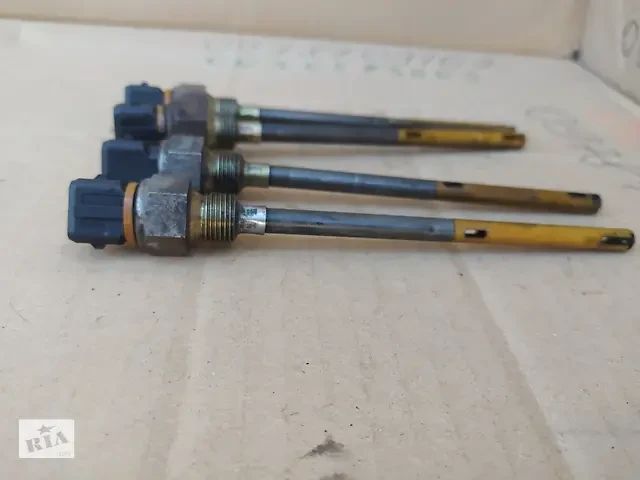 Датчик уровня масла renault 421391 1.2, 1.4 , 1.5, 1.6 , 1.8 ,1.9 рено