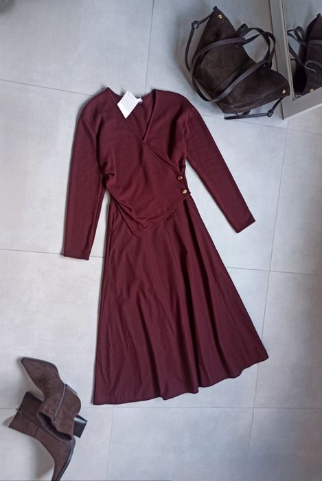 Zara sukienka z łączonych materiałów s 36 bordowa MIDI