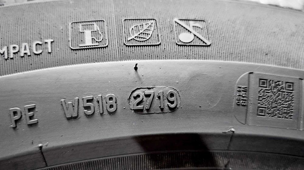 Шини Б/в 265.50.19 пара Pirelli