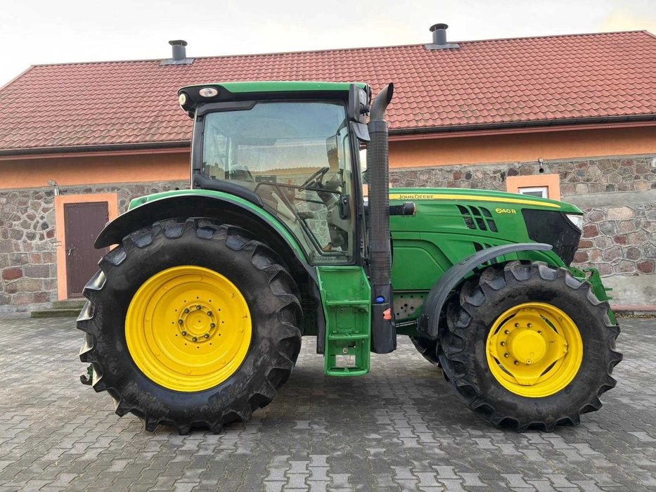 John Deere 6140R , 6150R