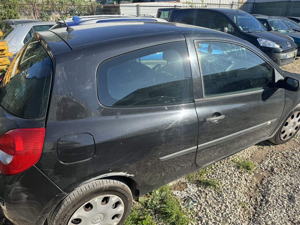 Renault clio 3 1500dci com ar condicionado