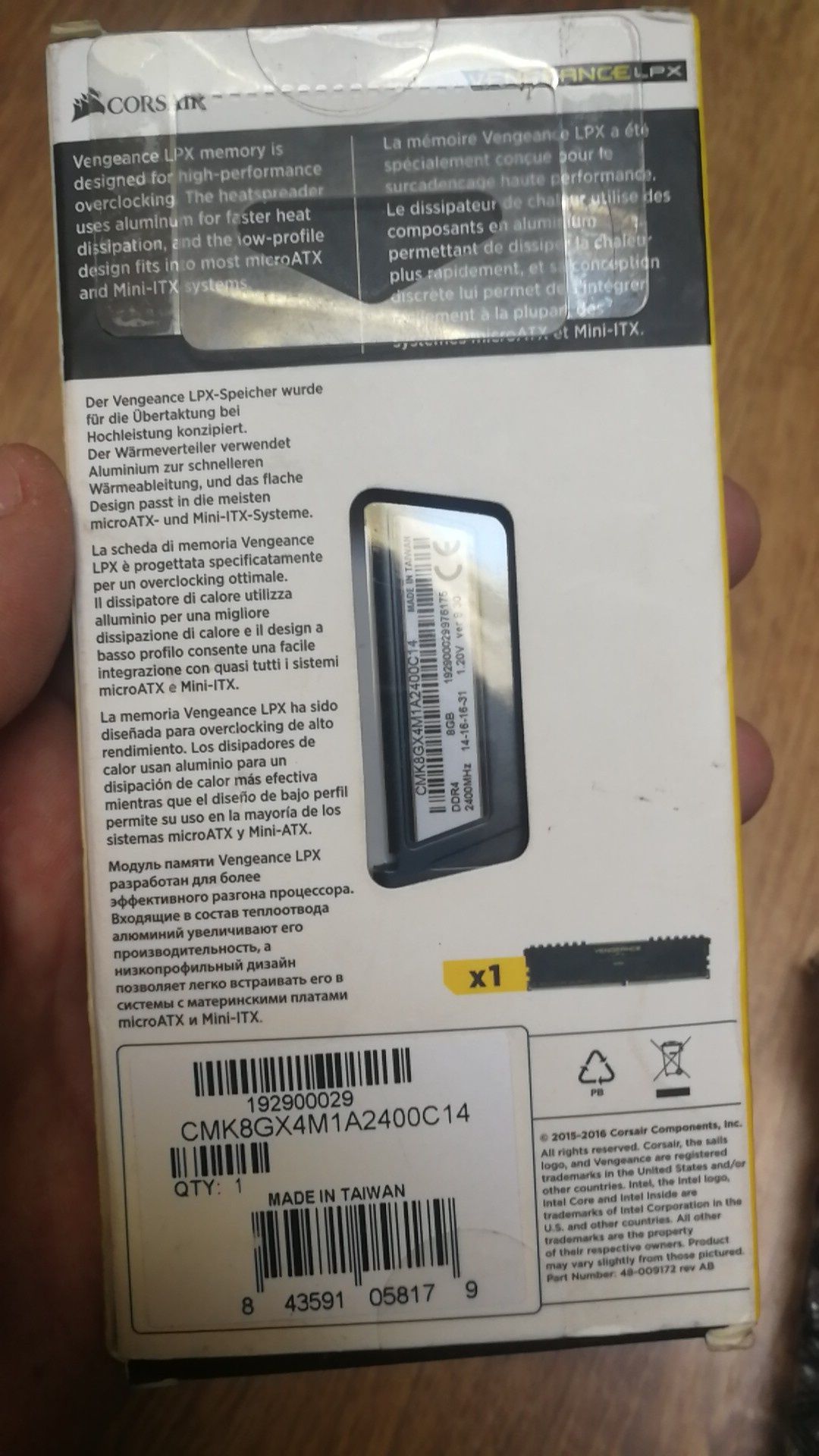 Pamięć ram - Corsair Vengeance LPX DDR4 8GB 2400MHz Low Profile CL14.