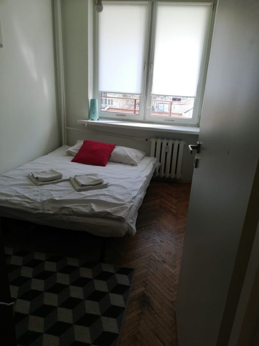Dwupokojowy apartament w centrum Warszawy przy ul. Srebrnej