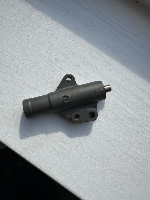 Продам Натяжитель для Mitsubishi Lancer 9 2.0