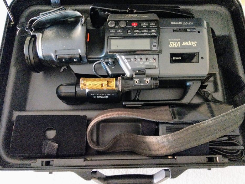 Vintage Camera de Vídeo - JVC GR-S707 Super VHS-C - c/ Mala JVC