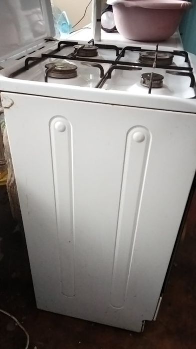 Продам газовую плиту индезит