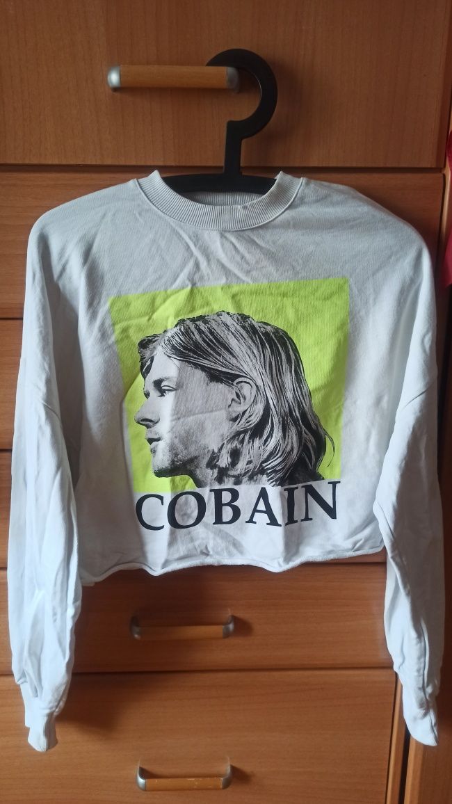 Várias sweats Kurt Cobain/American Horror Story/Wonder Woman/Metallica