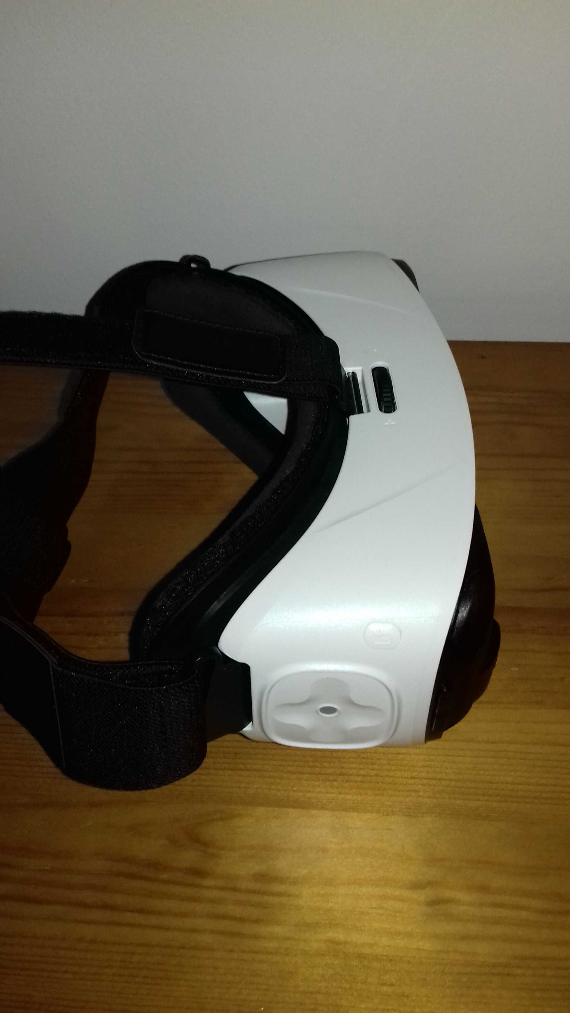 Óculos de Realidade Virtual Samsung Gear VR