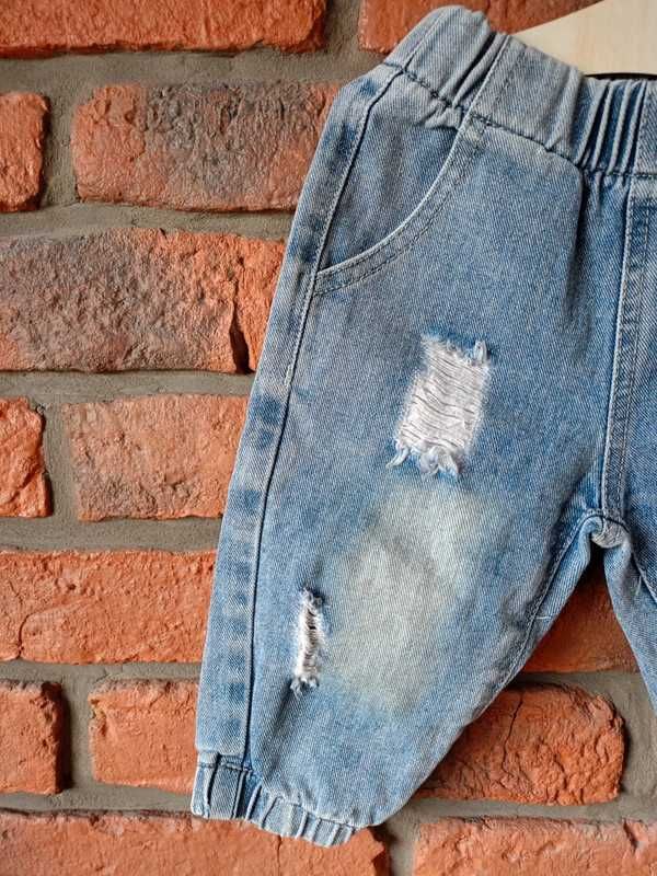 Spodenki dziewczęce z przetarciami jeansy