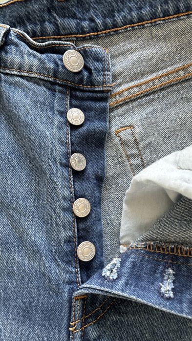 calças novas Levi’s