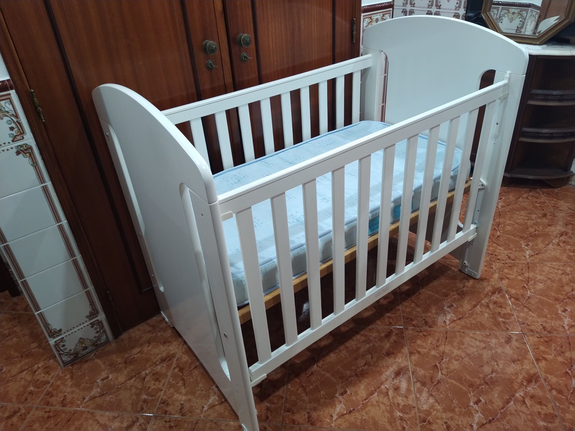 Berço para bebé cama da TRAMA casa quarto apartamento vivenda carro.