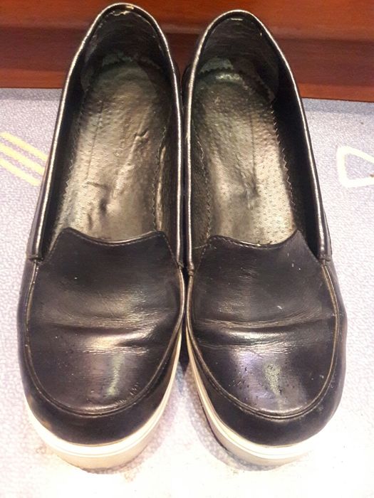 Женские кожаные туфли