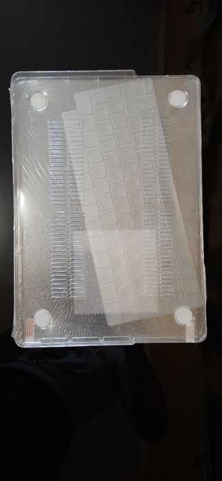 Чохол-накладка на MacBook